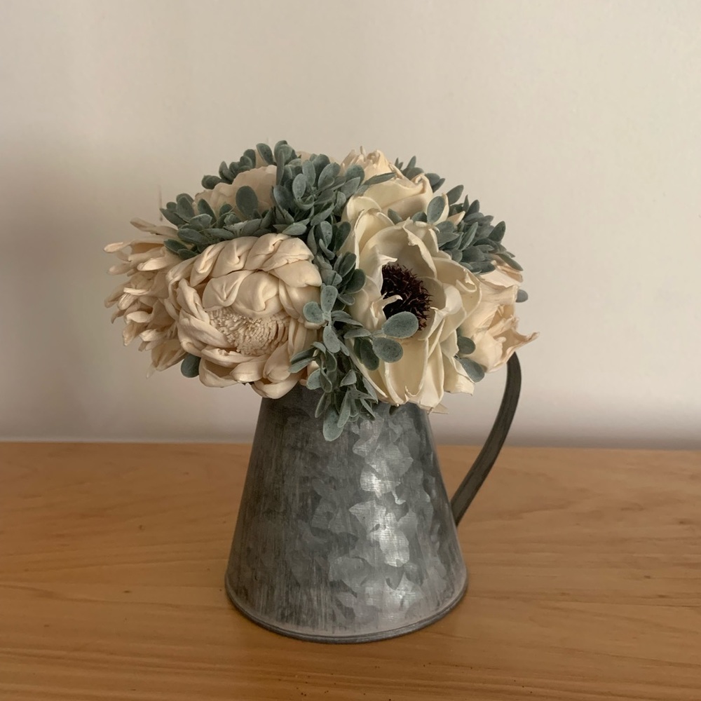 Wood flower arrangement